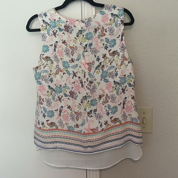 Rose and Olive fully lined sleeveless top. Size M - Picture 4 of 10